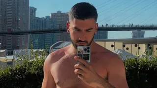 Kamran Gasanov Sends Thirst Traps From Russia with Love