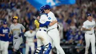 Shohei Ohtani Hits 3 Homers and Strikes Out 10 in Dodgers' Clinching 5-1 NLCS Win Over Brewers