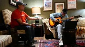 How Gary Sinise Is Helping the Nonprofit CreatiVets Build ‘a Place to Go When the PTSD Hits’