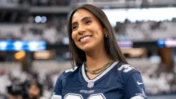 QB Diana Flores Hypes Flag Football Ahead of Its 2028 LA Olympics Debut, Now an Open Book on Subject
